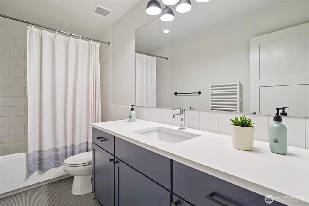 12332 38th Avenue NE Seattle WA 98125
