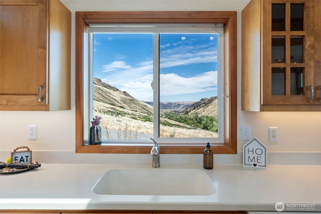 7400 Colockum Road Malaga WA 98828