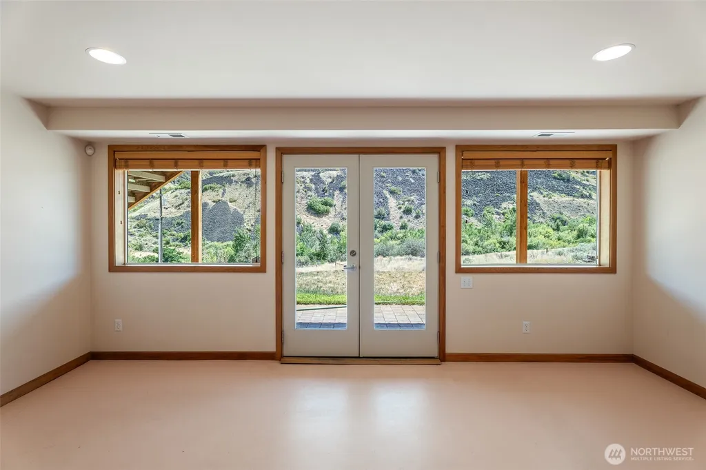 7400 Colockum Road Malaga WA 98828