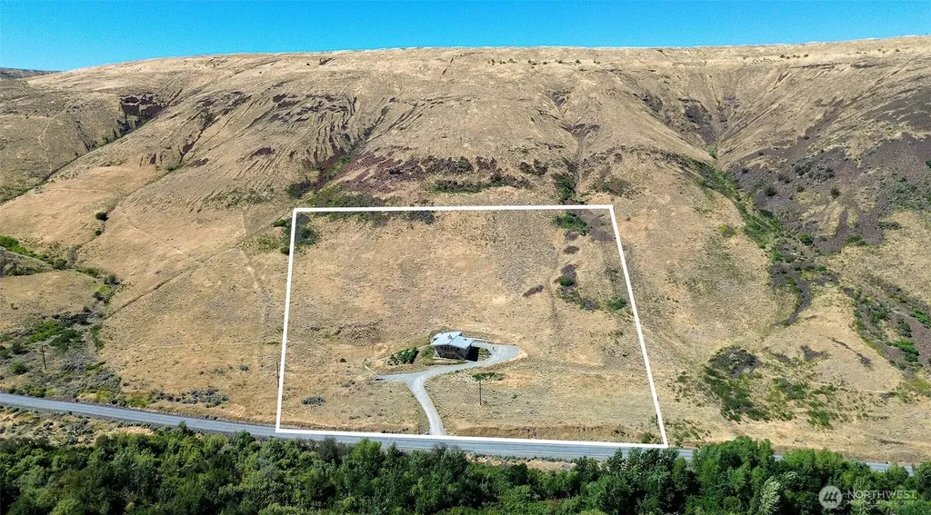 7400 Colockum Road Malaga WA 98828