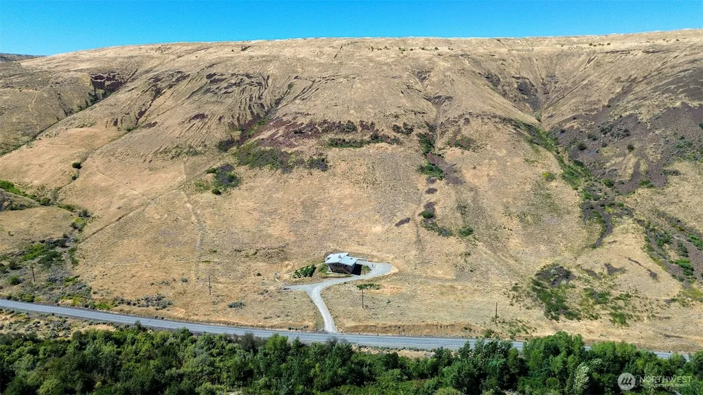 7400 Colockum Road Malaga WA 98828