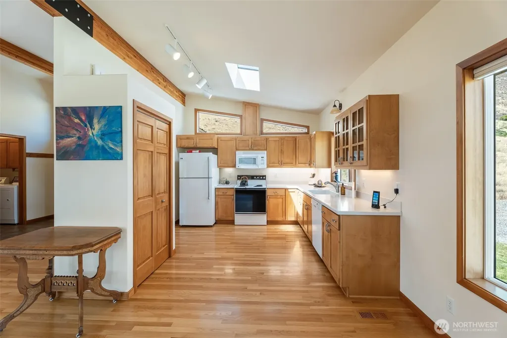 7400 Colockum Road Malaga WA 98828