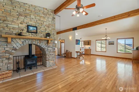 7400 Colockum Road Malaga WA 98828