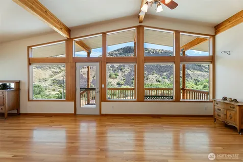 7400 Colockum Road Malaga WA 98828