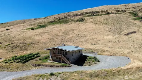 7400 Colockum Road Malaga WA 98828