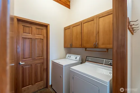 7400 Colockum Road Malaga WA 98828