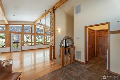 7400 Colockum Road Malaga WA 98828