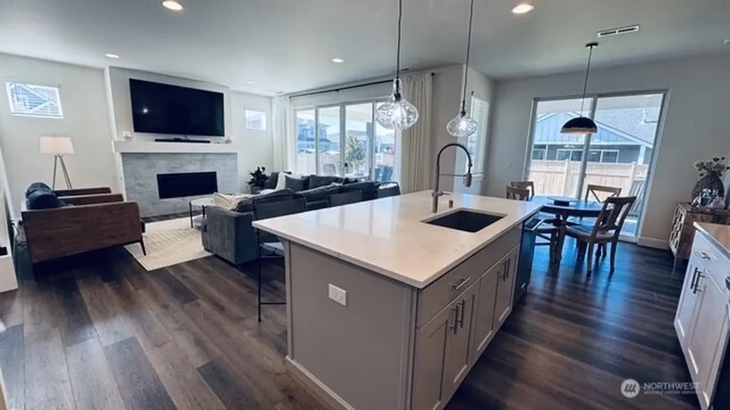 23150 65th Street E Buckley WA 98321