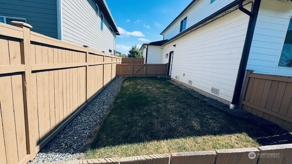 23150 65th Street E Buckley WA 98321