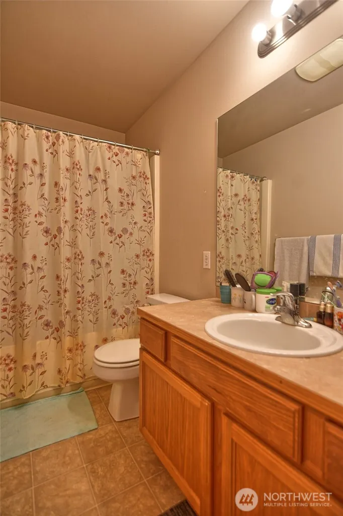 10523 7th Avenue W Everett WA 98204