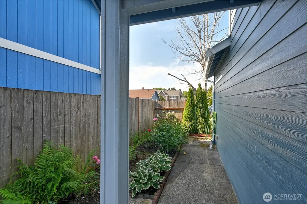 10523 7th Avenue W Everett WA 98204