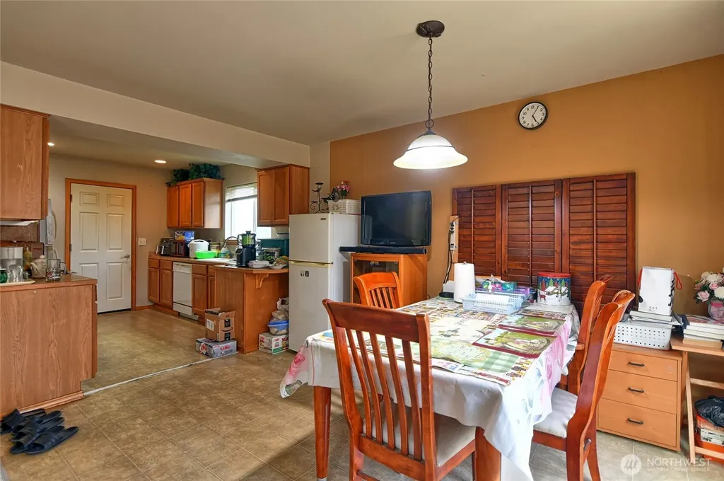 10523 7th Avenue W Everett WA 98204