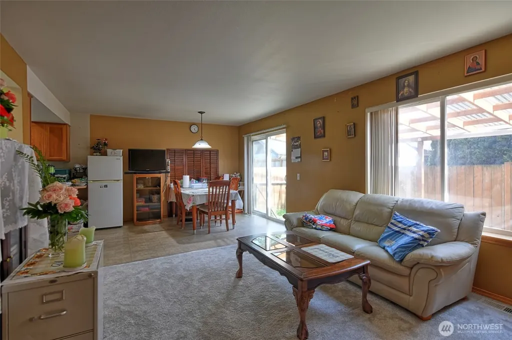 10523 7th Avenue W Everett WA 98204