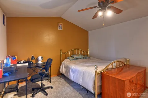 10523 7th Avenue W Everett WA 98204