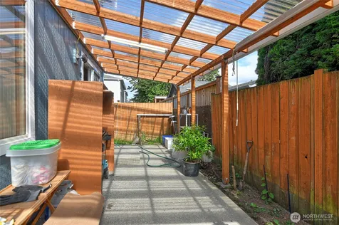 10523 7th Avenue W Everett WA 98204