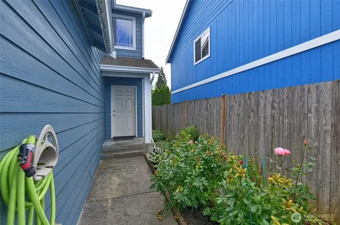 10523 7th Avenue W Everett WA 98204