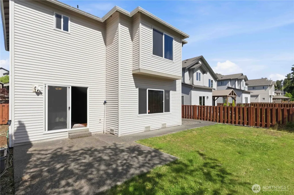 6338 Victoria Avenue SE Auburn WA 98092