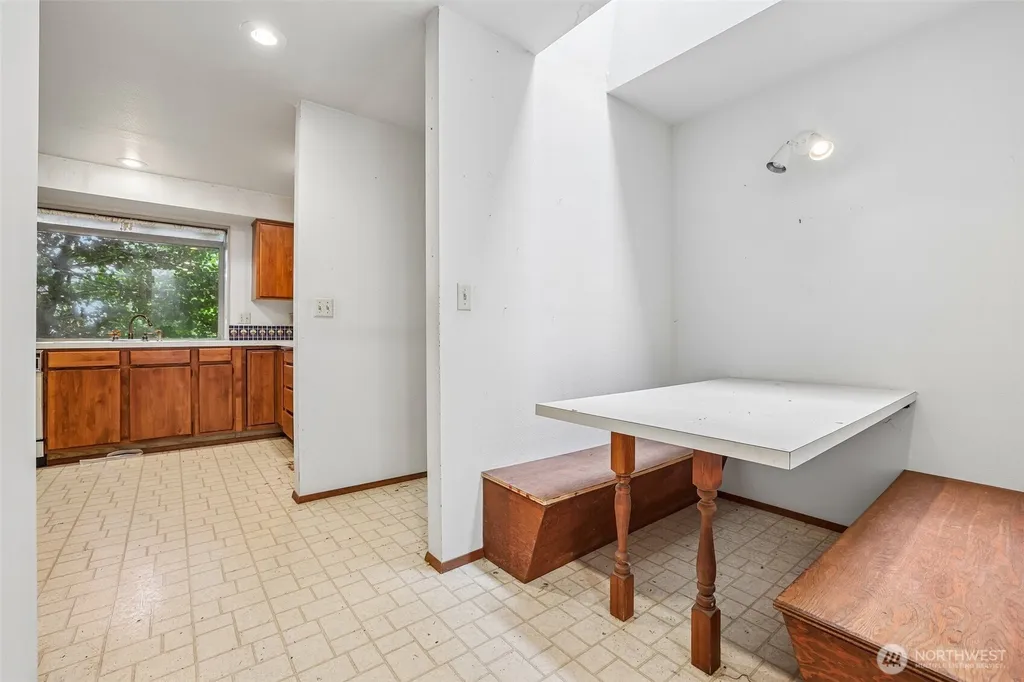 1722 NE 97th Street Seattle WA 98115