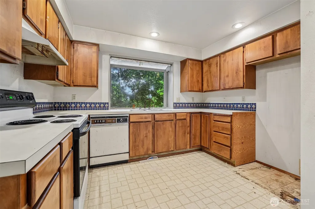 1722 NE 97th Street Seattle WA 98115