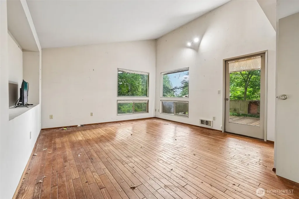 1722 NE 97th Street Seattle WA 98115