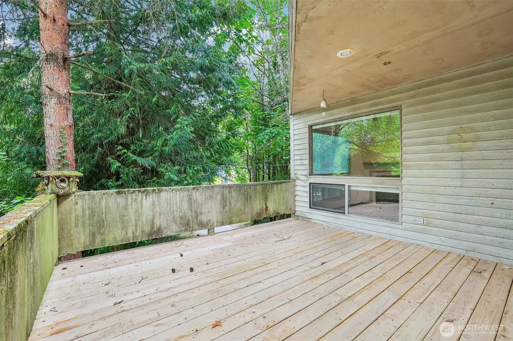 1722 NE 97th Street Seattle WA 98115