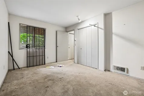 1722 NE 97th Street Seattle WA 98115