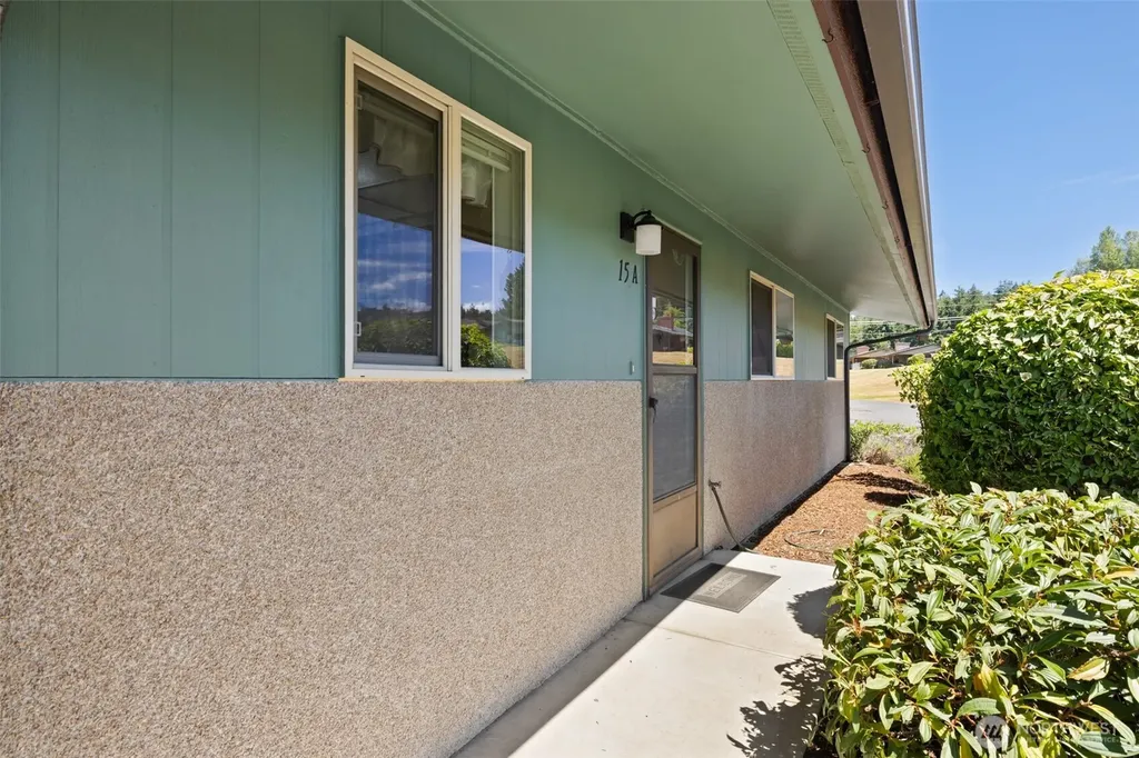 1301 S 3rd Avenue Sequim WA 98382