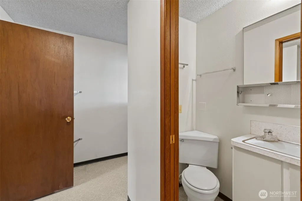 1301 S 3rd Avenue Sequim WA 98382