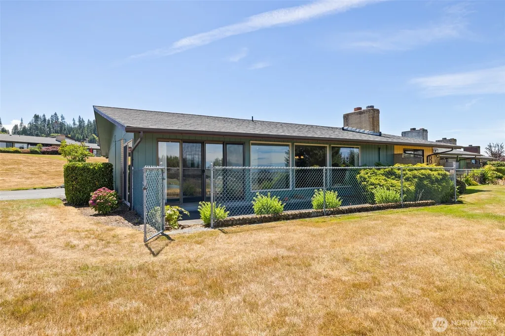 1301 S 3rd Avenue Sequim WA 98382