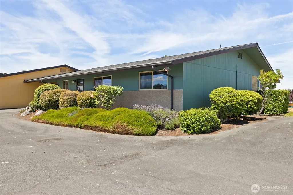 1301 S 3rd Avenue Sequim WA 98382