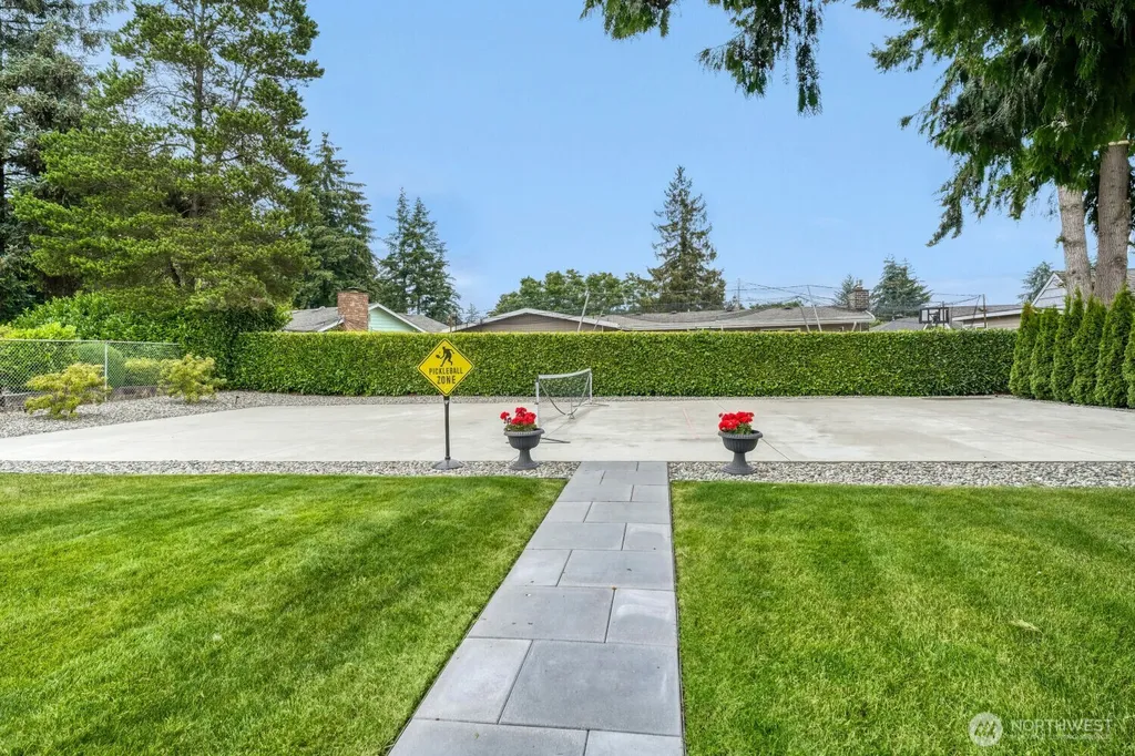 16640 40th Avenue S Seatac WA 98188