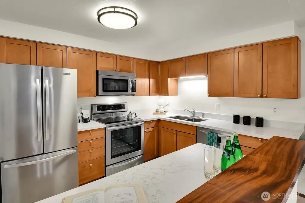 2300 NE 89th Street Seattle WA 98115