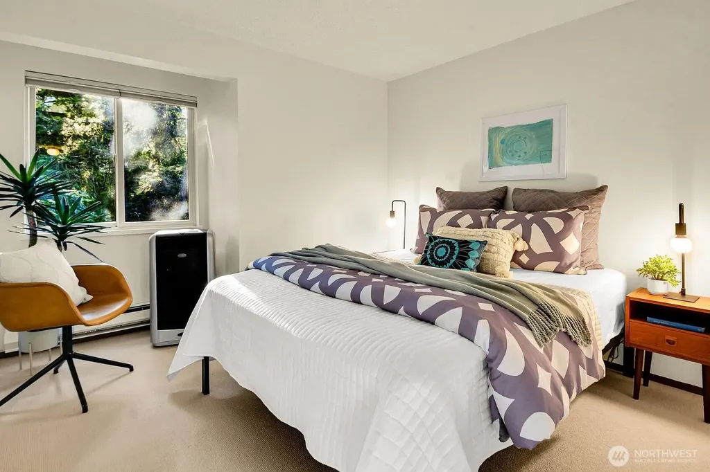 2300 NE 89th Street Seattle WA 98115