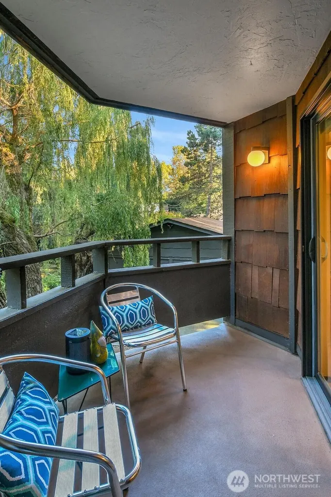 2300 NE 89th Street Seattle WA 98115
