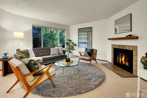 2300 NE 89th Street Seattle WA 98115