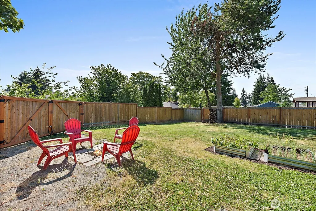 6829 S Thompson Avenue Tacoma WA 98408