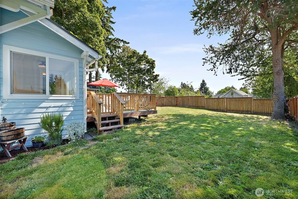 6829 S Thompson Avenue Tacoma WA 98408