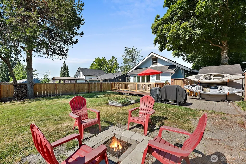 6829 S Thompson Avenue Tacoma WA 98408