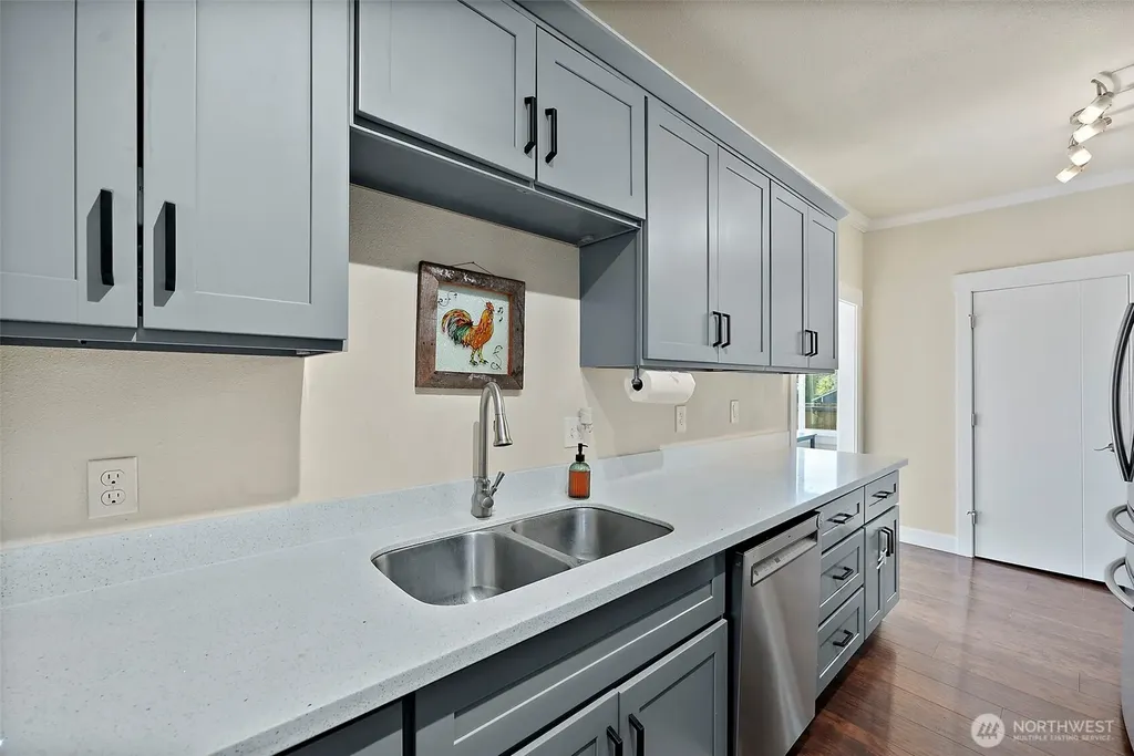 6829 S Thompson Avenue Tacoma WA 98408