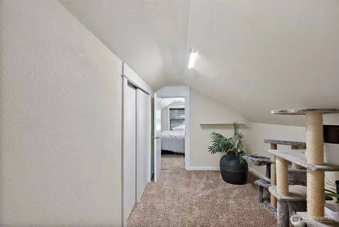 6829 S Thompson Avenue Tacoma WA 98408