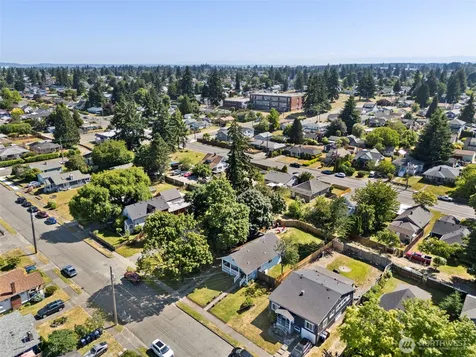 6829 S Thompson Avenue Tacoma WA 98408