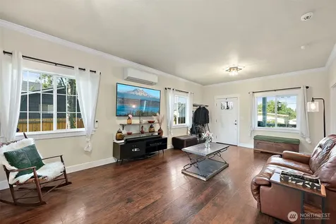 6829 S Thompson Avenue Tacoma WA 98408