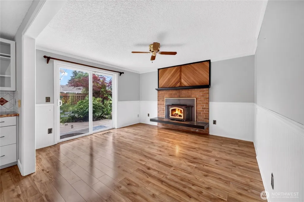 6502 Avondale Road SW Lakewood WA 98499