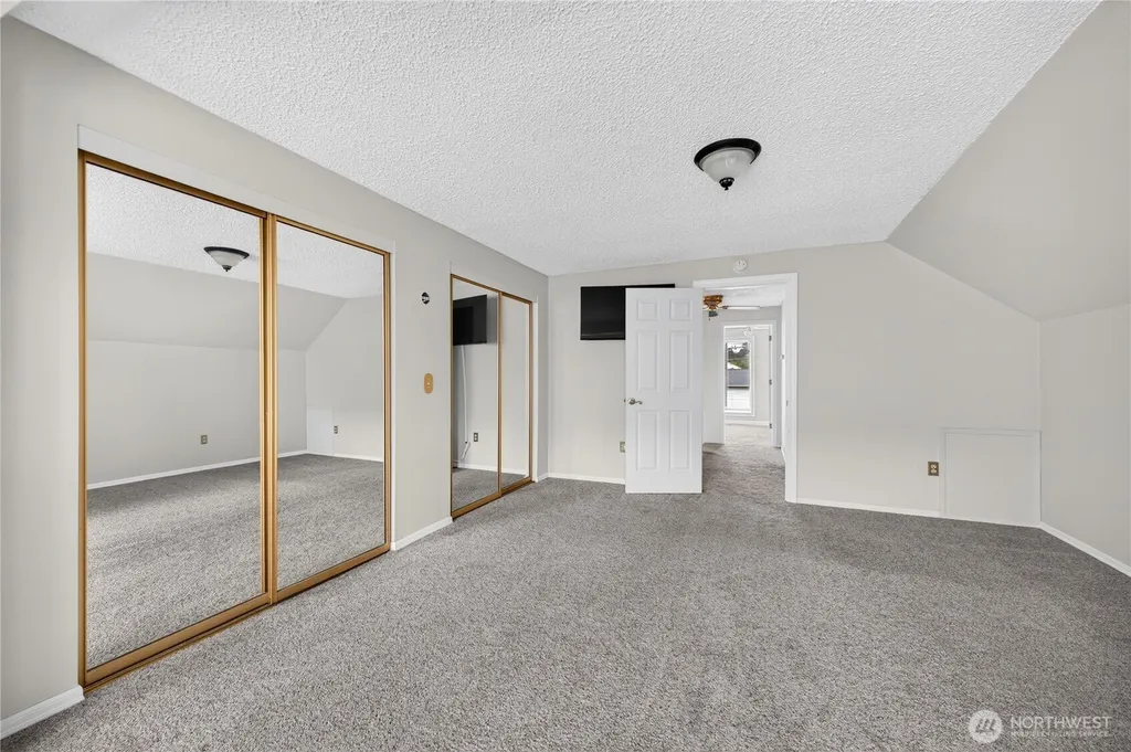 6502 Avondale Road SW Lakewood WA 98499