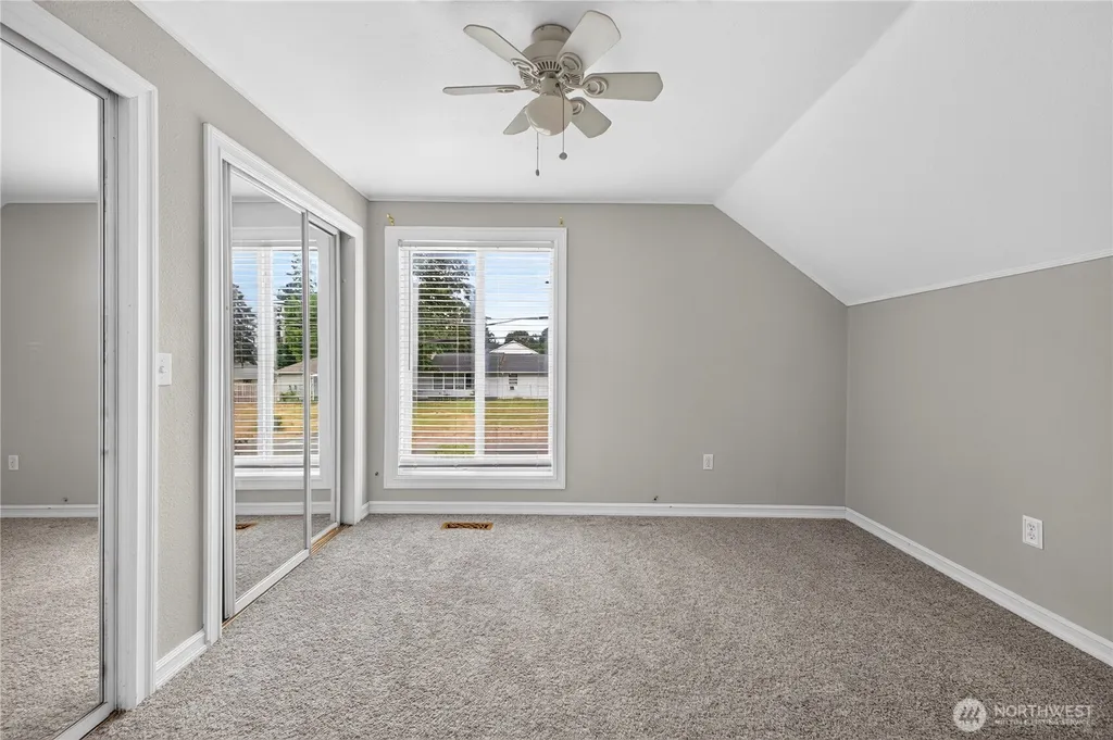 6502 Avondale Road SW Lakewood WA 98499