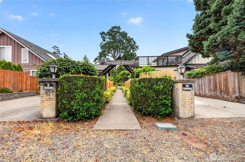 6502 Avondale Road SW Lakewood WA 98499