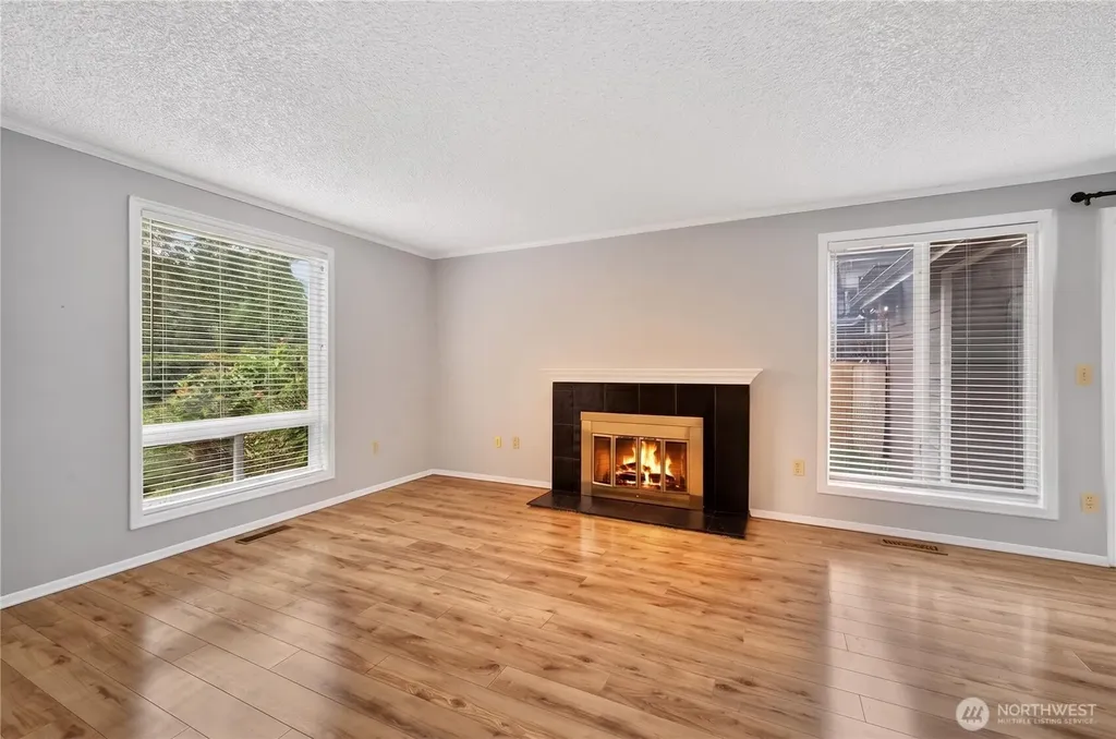 6502 Avondale Road SW Lakewood WA 98499