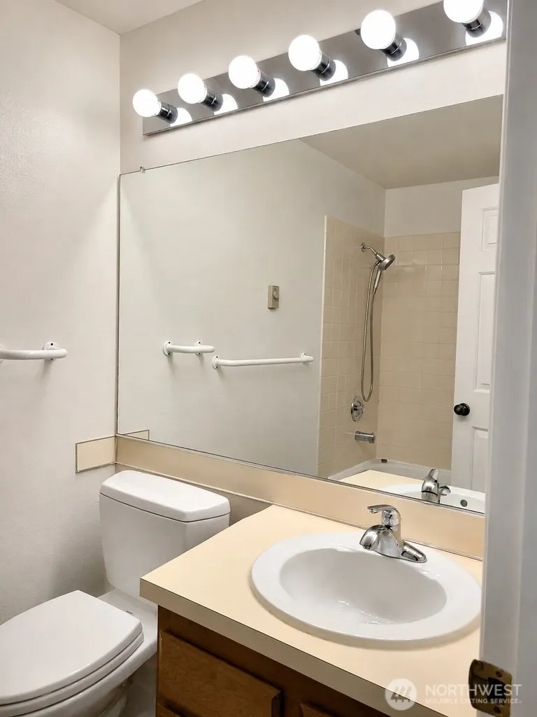 15209 Sunwood Boulevard Tukwila WA 98188