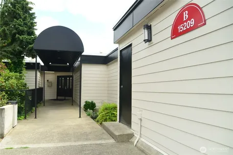 15209 Sunwood Boulevard Tukwila WA 98188