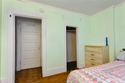 1424 S 45th Street Tacoma WA 98418
